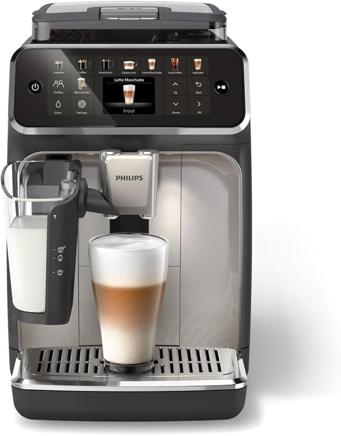 Espressomaschine der Serie 5500, LatteGo Milchsystem, integriertes Mahlwerk, 20 Voreinstellungen für Heiß- und Eiskaffee, Schnellstart, SilentBrew, 15 bar Druck, Black Chrome (EP5544/94)